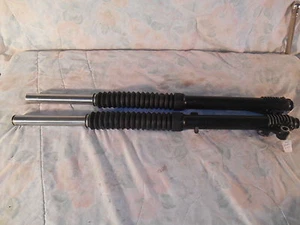 T1000 1980 80 YAMAHA XT 250 FRONT FORKS SHOCKS SHOCK ABSORBERS XT250 - Picture 1 of 8