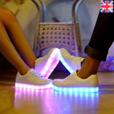 Scarpe lampeggianti con luci LED sneakers luminose uomo donna pelle scarpe da ginnastica casual - Immagine 1 di 4