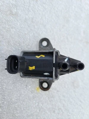 Chevrolet Tracker Suzuki Aerio Grand Vitara Vapor Purge Solenoid K5T48295 OEM - Image 1 of 2
