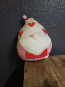 Peluche Squishmallow 5" Remmy lo Gnomo 2021 San Valentino Kellytoy - Foto 1 di 4