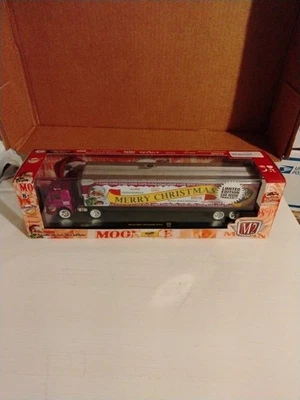 2016 M2 MACHINES MOON PIE MERRY CHRISTMAS SEMI TRUCK AND CAR LE WALMART EXCLUSIV - Image 1 of 4