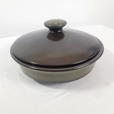 Cazuela de cerámica marrón vintage franciscana Madeira tapa y diseño floral 11" Foto 1 de 4