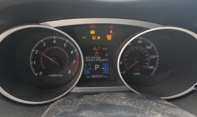 2010-2010 Outlander OE Speedometer Gauge Cluster 91K Miles Mitsubishi - Изображение 1 из 4