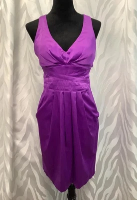 Nuevo con etiquetas Vestido Bisou Bisou Michele Bohbot Púrpura Satinado Plisado Delantero Sin Espalda 10 Foto 1 de 4