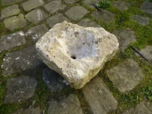 Quellstein Brunnenstein mit Loch für Quellsteinbrunnen Naturstein Nr. 19 Unikat - Bild 1 von 9