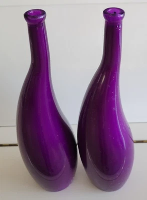 PAR DE JARRONES DE VIDRIO CIRUELA PÚRPURA VIOLETA CUERPO BULBOSO Y CURVO 15,25 PULGADAS Foto 1 de 4