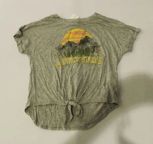 Love Glam Girl Girl Nastia Tie Front Graphic Dolman Tee JB1 Light Gray Small NWT - Picture 1 of 3