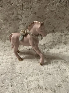 Vintage Pink Porcelain Horse Pony With Flowers Made In Japan Gold Trim - Picture 1 of 9
