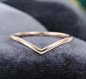 Anillo para pulgar Chevron de plata esterlina en forma de V apilable banda de promesa regalo para ella - Imagen 1 de 7