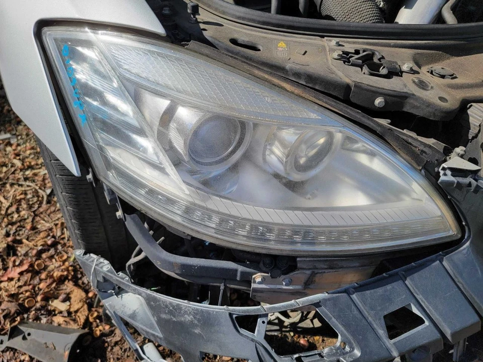 Passenger Headlight 221 Type S350 Bi-xenon Fits 12-13 MERCEDES S-CLASS 1636481 - Image 1 of 4