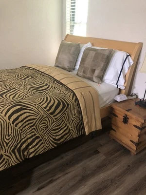 CHAPS RALPH LAUREN F/QUEEN EDREDOM ZIBRA ANIMAL PRINT MARROM BRONZEADO 90x88" em excelente estado usado  - Imagem 1 de 4