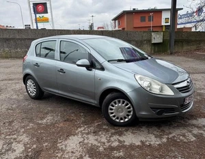 Opel Corsa 2010 Essence 1,3 89.000kw À Vendre 3850€ - Photo 1/10