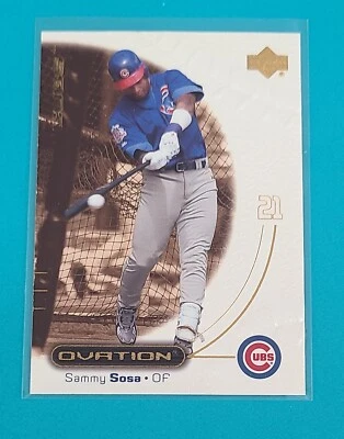 2001 Upper Deck Ovation #36 Sammy Sosa Chicago Cubs BASEBALL Card Z8 - Image 1 of 2