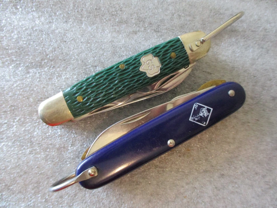 JUEGO OFICIAL DE NAVAJAS DE BOLSILLO CUB BOY SCOUT & GIRL SCOUT (2) CAMILLUS/KUTMASTER - EE. UU. Foto 1 de 4