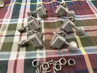 Vintage Grover Deluxe Electric Guitar Tuners, 3x3 for Gibson, Martin - Image 1 of 4