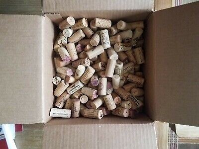 Lot Of 245 Used Wine Bottle Corks - Perfect For Crafting... Or Whatever :) • 8.65€