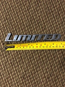 2000-2006 TOYOTA 4 RUNNER LIMITED SIDE EMBLEM LOGO BADGE CHROME OEM - Bild 1 von 2