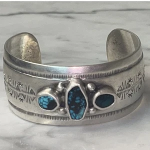 NATIVE AMERICAN STERLING SILVER NAVAJO CUFF BRACELET SIGNED WILSON PADILLA - Picture 1 of 16