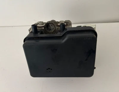 Módulo de bomba de freno antibloqueo ABS Toyota Yaris 2005-2013 44510-52490 OEM Foto 1 de 4