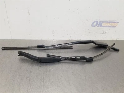 16 2016 MERCEDES GL550 JUEGO DE BRAZO LIMPIAPARABRISAS  Foto 1 de 4