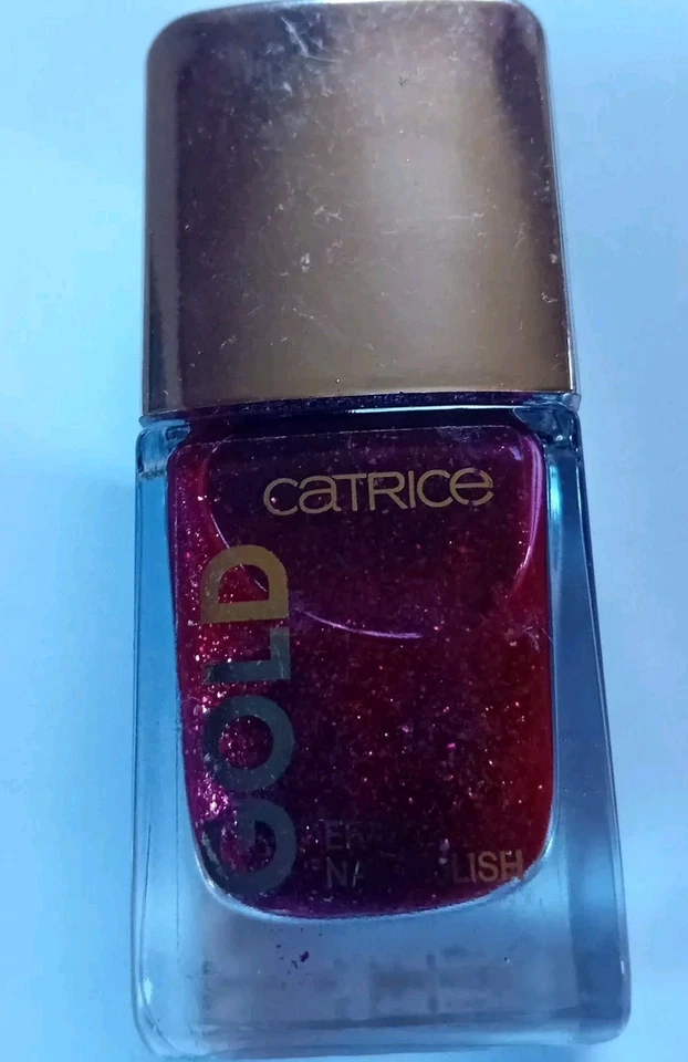 Catrice Gold Effect Nail Polish 01 Attracting Pomp 10 5ml