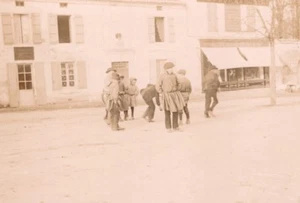 France Angouleme? Animated Street Scene Au Bon Marche Old Photo H Billard 1893 - Foto 1 di 4
