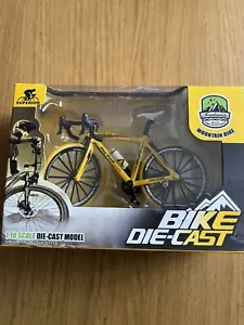 Bicicleta Big Crazy Montar Deportes Piezas Móviles Modelo Juguete Diecast Amarillo 1:10 - Imagen 1 de 2