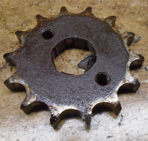 1982 Honda XL185 XL 185 S XL185S Dirt Bike Front Chain Drive Sprocket Gear 82 J5 - Picture 1 of 1