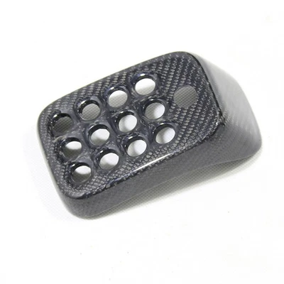 Cubierta de luz de freno de parachoques trasero de fibra de carbono real para Ferrari F12 Berlinetta 13-17 Foto 1 de 4