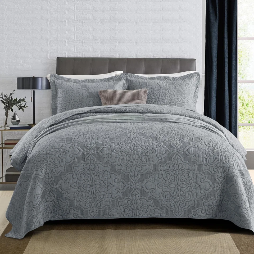 NEWLAKE Reversible Quilt Bedspread Embroidered Microfiber Coverlet Set Jacqua...