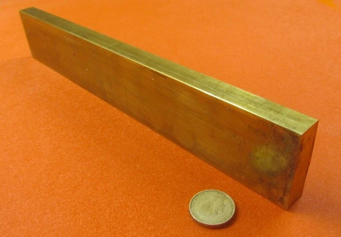 Barra plana de latón 360 5/8" de grosor x 2,00" de ancho x 12,0" de largo Foto 1 de 4