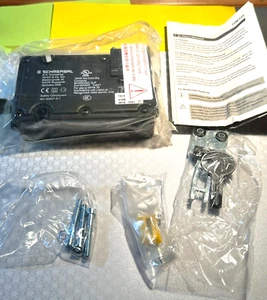 Schmersal TZFSP24VDC/J (101190887) Safety Door Switch - New Fast Ship - Picture 1 of 8