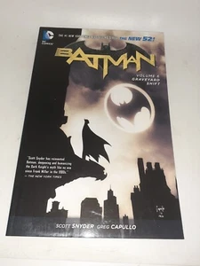 DC Batman Volume 6 Graveyard Shift TPB New Unread 9.4 - Picture 1 of 6