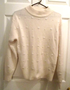 Vintage~Casual Corner~Ladies Dressy Pullover Sweater~Faux Pearls~Size Medium - Picture 1 of 12