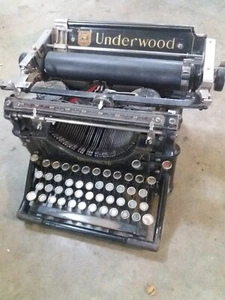 Machine à écrire Underwood N°5 de 1904 - Photo 1/3
