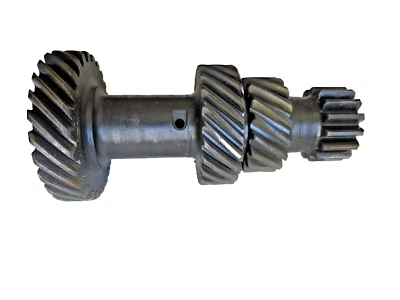 Transmisión manual Packard 1939-1954: engranaje de clúster NOS # 333809 Foto 1 de 4