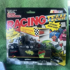 1992 NASCAR #42 Kyle Petty Racing Champions 1/87 Die-Cast Transport & Mini Car - Picture 1 of 2