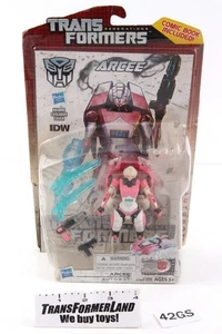 Arcee Thrilling 30 w/box Deluxe Generations Transformers - Picture 1 of 3