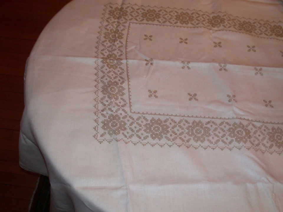 Linen Embroidered Flower Tablecloth Napkins w/Schiffli  - Image 1 of 4