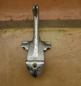 B22 - 1965 1966 CHEVY IMPALA DAY NIGHT REAR VIEW MIRROR MOUNT BRACKET #4482131 - Picture 1 of 2