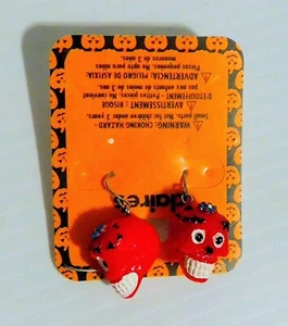 Pendientes de calavera roja de Claire's HALLOWEEN, tipo gancho, - Imagen 1 de 2