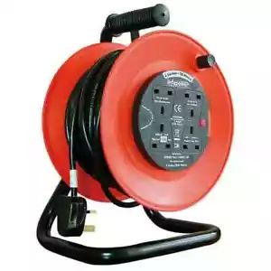 4 VÍAS CABLE DE ALTA RESISTENCIA 50M METROS EXTENSIÓN CARRETE ENCHUFE DE RED DE PLOMO 13AMP - Imagen 1 de 1