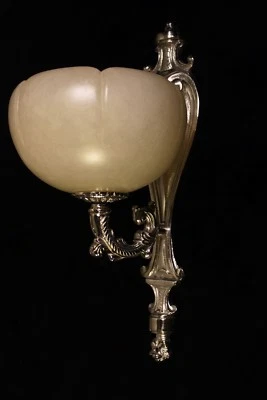 одиночные настенные светильники в стиле арт-деко посеребренная бронза с настоящим испанским алебастром - Изображение 1 из 4