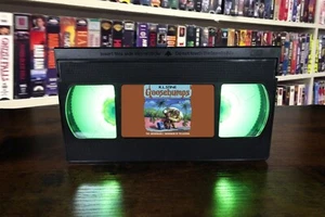 Goosebumps: The Abominable Snowman Of Pasadena VHS Lamp + Remote - Picture 1 of 2