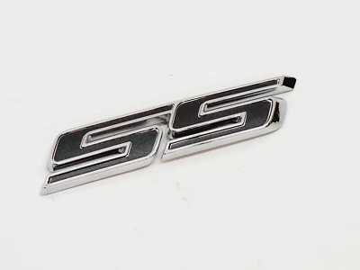 2017-2024 Chevy Camaro SS Gray Decklid Emblem Badge OEM GM 84005847 - Image 1 of 3