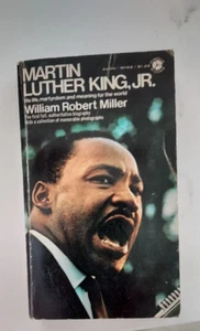 Martin Luther King Jr by William Robert Miller 1969 Discus Paperback - Picture 1 of 13