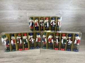Vintage Weihnachten Holz Miniatur Nussknacker Soldat Figuren Ornamente - 18 - Bild 1 von 16