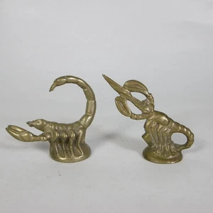 B005 2 MINIATUREN KLEINE SKULPTUREN FIGUREN SKORPION SKORPIONE MESSING VINTAGE - Bild 1 von 4