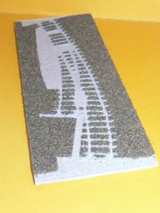 Styroplast Merkur Gleisbett Weiche rechts mit Antrieb - Nr. 167 R - unbenutzt - - Bild 1 von 1