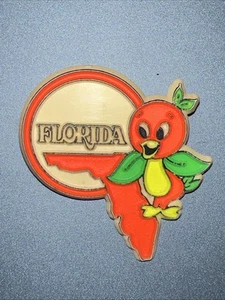 Vintage Orange Bird Florida Plastic Pin Walt Disney World 1970s Citrus Comm. HTF - Picture 1 of 6